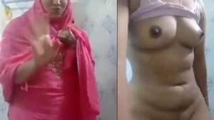 Muslim girl's frustration leads to nude selfies