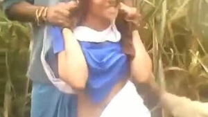 Kerala teen gets turned on by outdoor sex and sends MMS