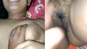 Hot Bengali bhabi flaunts her hairy pussy in steamy video