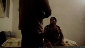 Watch aunty Tia Swana get naughty in Tamil video