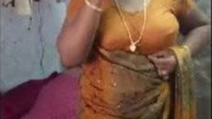 Bhabi Anjali's striptease in front of lover in saree