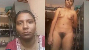 Horny Indian girl in video call reveals her body and pleasures herself