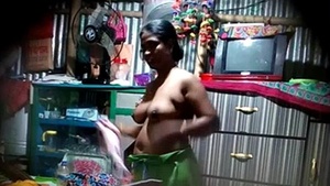 Hidden camera captures bhabha's big boobs in homemade video