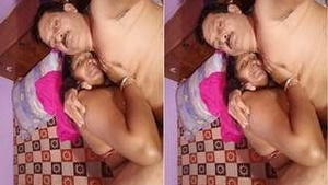 Desi wife gets anal and gives a blowjob in HD video