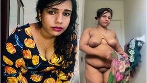 Busty auntie indulges in nude selfies for her lover