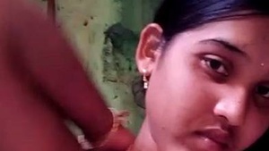 Watch a stunning Indian girl in a sexy video with no clothes on