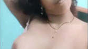 Bhabhi's pussy gets some attention in latest video