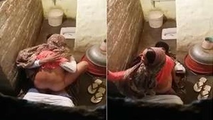 Hidden camera captures exclusive Dewar bhabhi's steamy session