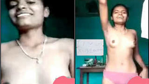 Cute Indian girl flaunts her body on Facebook for lover