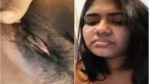 Exclusive video of a cute Sri Lankan girl showing off her boobs and pussy