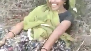 Sexy village bhabi gets fucked in the open air
