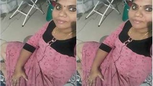 Mallu aunty flaunts her big tits and pussy in video call