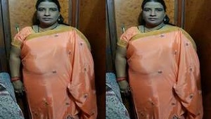 Randi Bhbahi's exotic sari and blowjob skills in a Desi video