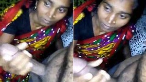 Exclusive handjob from a Bhabhi in a village