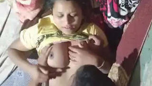 Desi couple enjoys hardcore sex with big boobs and pressing
