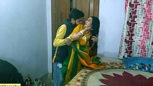 Desi aunties have sex in Hindi video