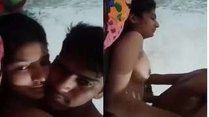 Cute Indian babe gets fucked by her boyfriend