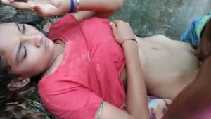Cute girl gets fucked in the great outdoors