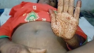 Desi village bhabhi flaunts her pussy in explicit video