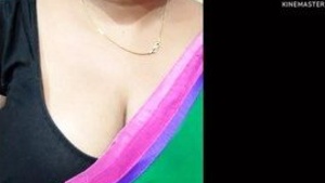 Aunty Zoya's nude Indian showcase of her sexy body