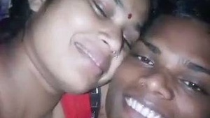 Desi sex tube video of a lucky guy with two bhabhis in action