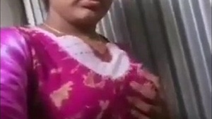 Horny Pakhi Bhabha gets MMS-ed in Bangla video