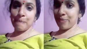 Indian bhabi flaunts her big boobs in sexy lingerie