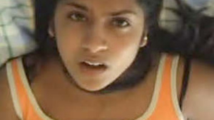 Horny Indian woman gets fingered and expresses her pleasure