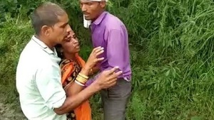 Caught in the act of outdoor sex with a Desi Bihari man
